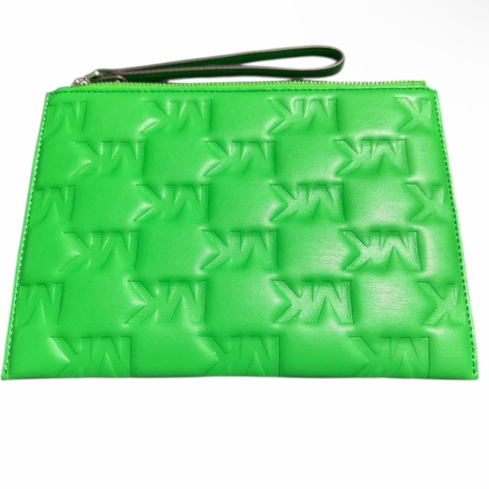 Michael Kors NWOT Embossed XL Wristlet - Picture 5 of 11